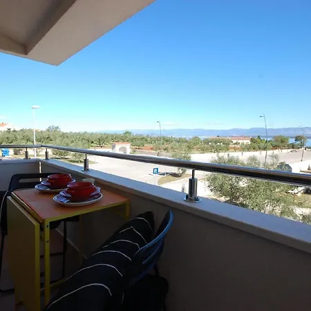 Apartman Fuer 4 Personen Ca 35 Qm In Porat, Kvarner Bucht Krk Porat